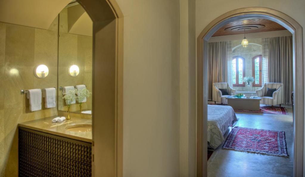 Mir Amin Palace Beit ed-Dine Room photo